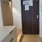 Cozy Night And Day Apartment *