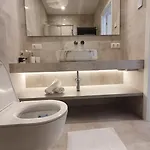 Cozy Night And Day Apartment