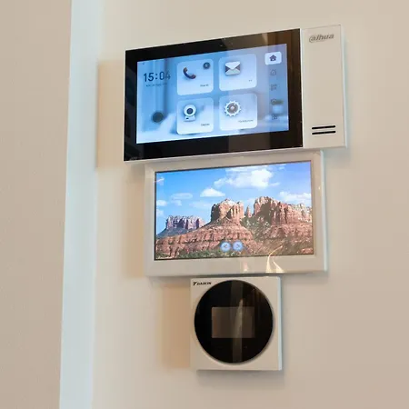 Cozy Night And Day Apartment